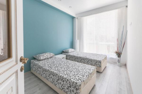Yuzhnykh Kultur Street Apartment